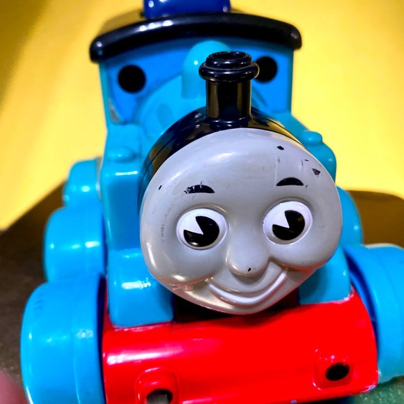THOMAS AND FRIENDS VTG 1997 TOMY TRAIN PUSH AND GO TODDLER TOY WORKS! - Picture 8 of 11